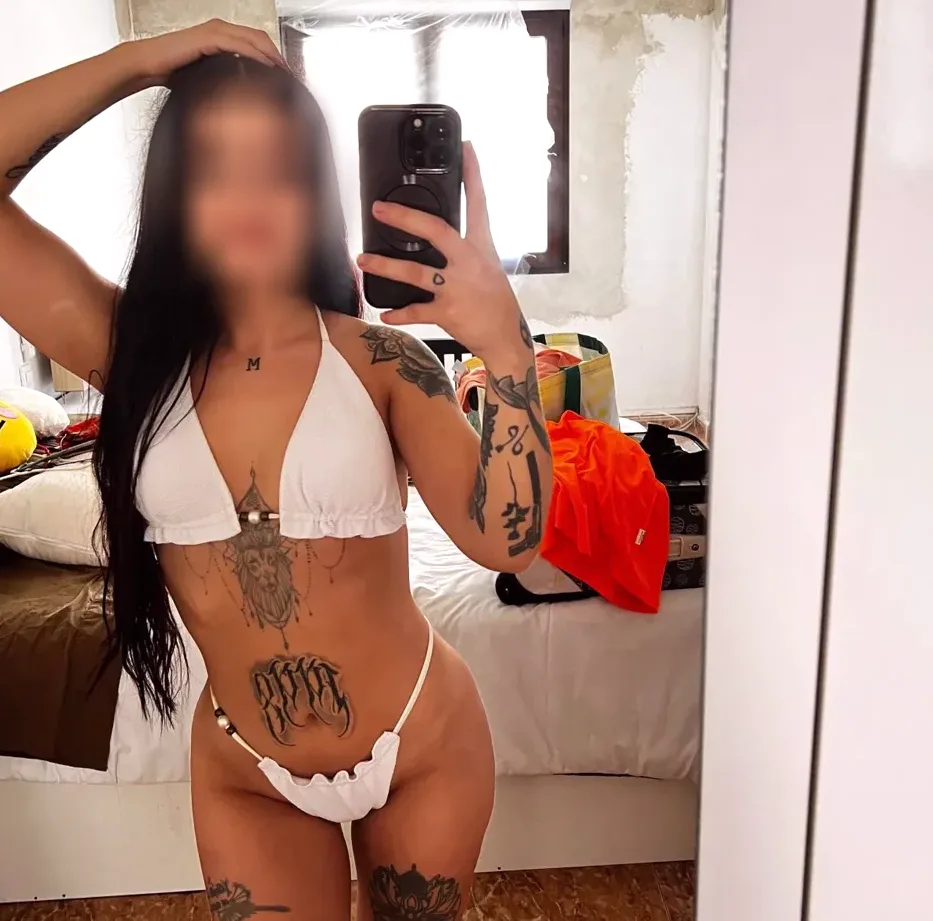 Abigail, 28
