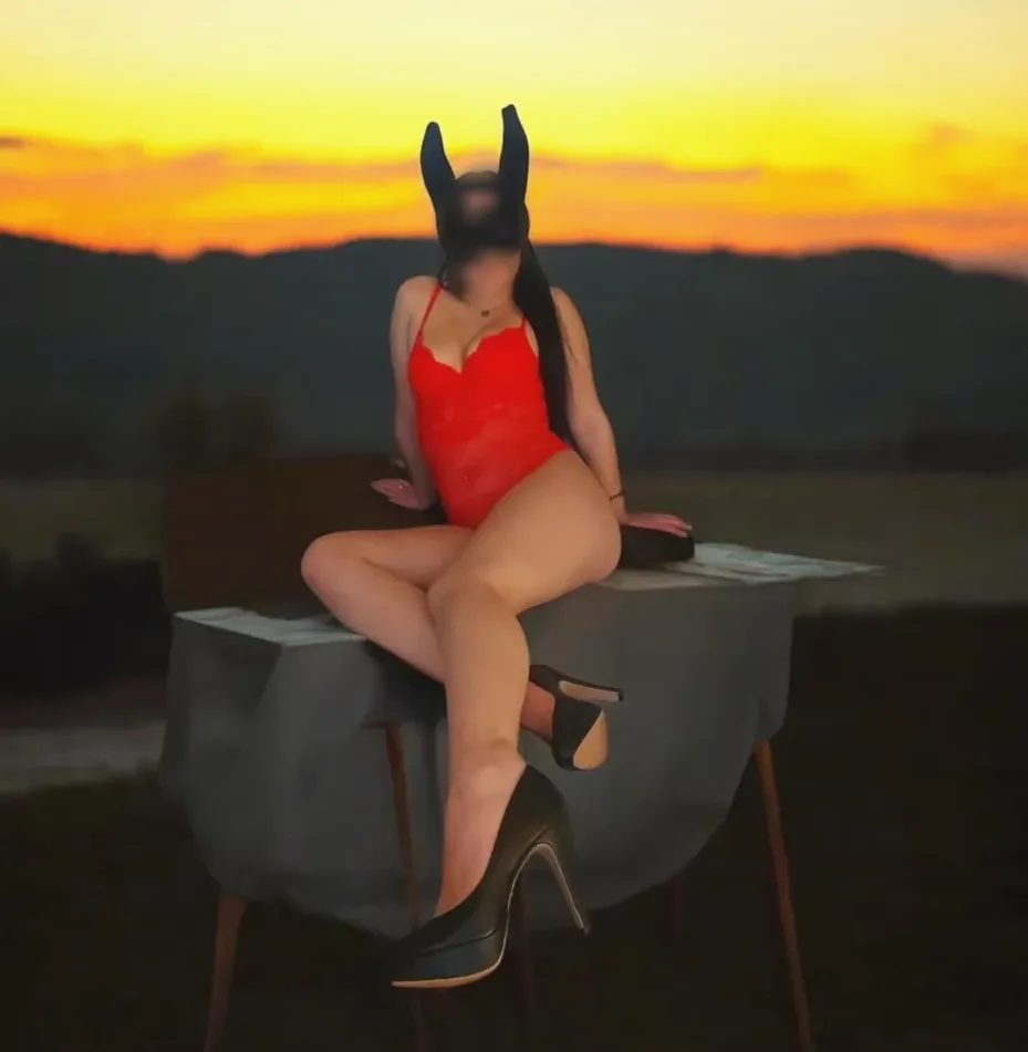 Abigail, 26