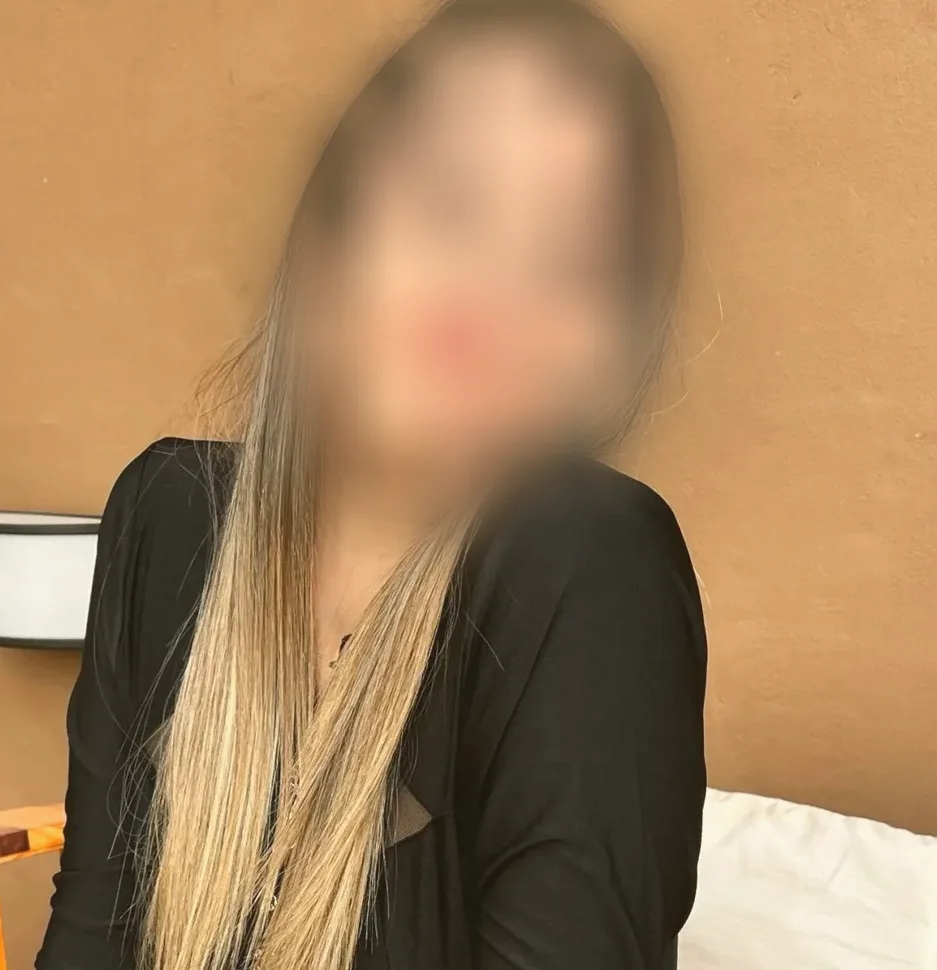 Rachel, 28